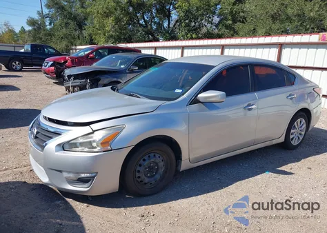 2014 Nissan Altima 2.5/2.5 S/2.5 Sl/2.5 Sv z USA, uszkodzony, nr VIN 1N4AL3APXEC413130